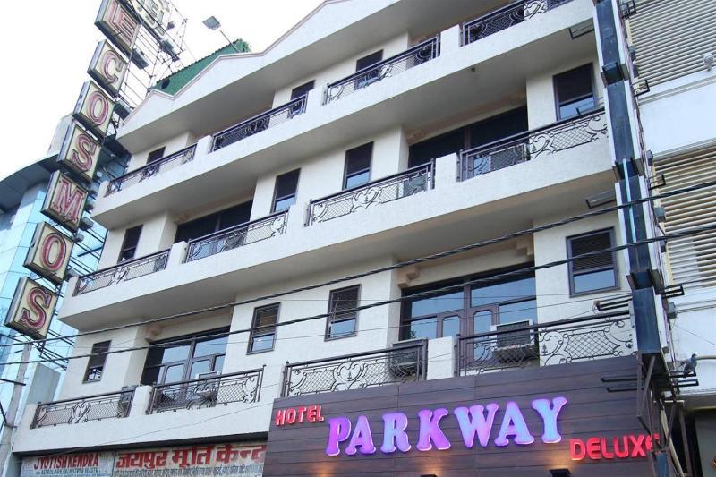 Hotel Parkway Deluxe Nova Deli Exterior foto